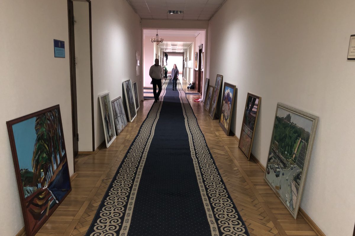 Експозиція українського живопису розташувалася в облраді