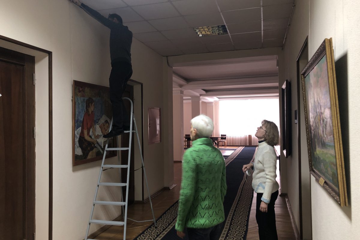 Експозиція українського живопису розташувалася в облраді